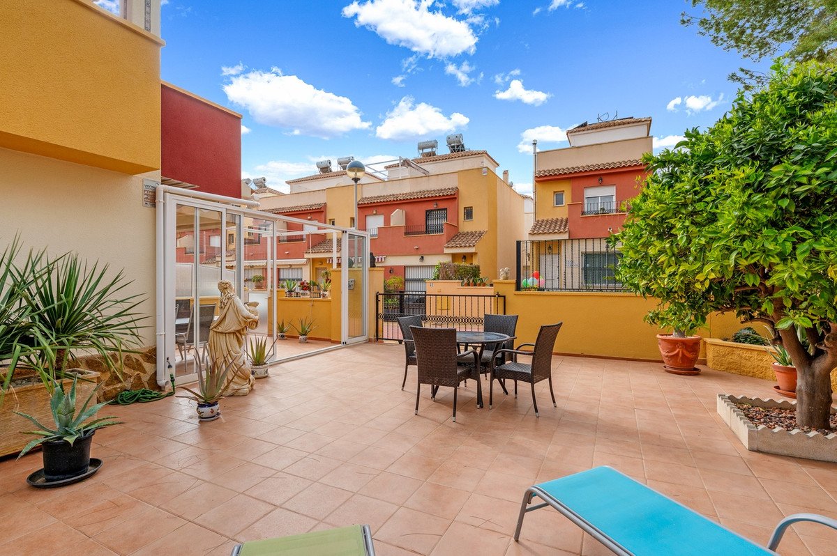 3 Bed Townhouse in Villamartin