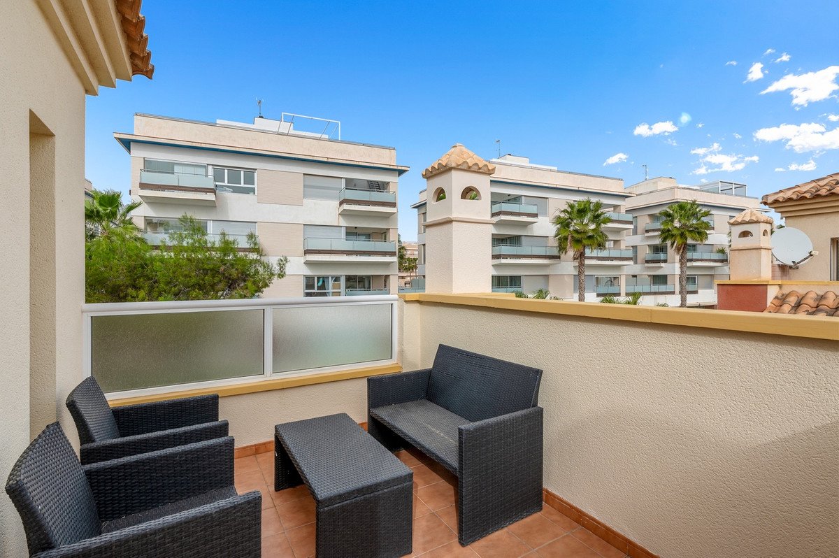 3 Bed Townhouse in Villamartin