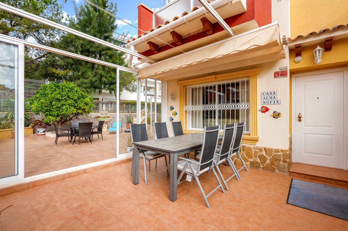 3 Bed Townhouse in Villamartin
