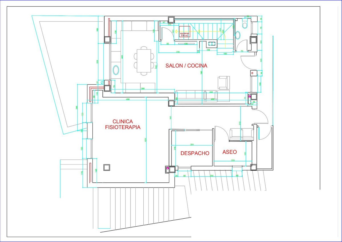 4 Bed Townhouse in Cómpeta