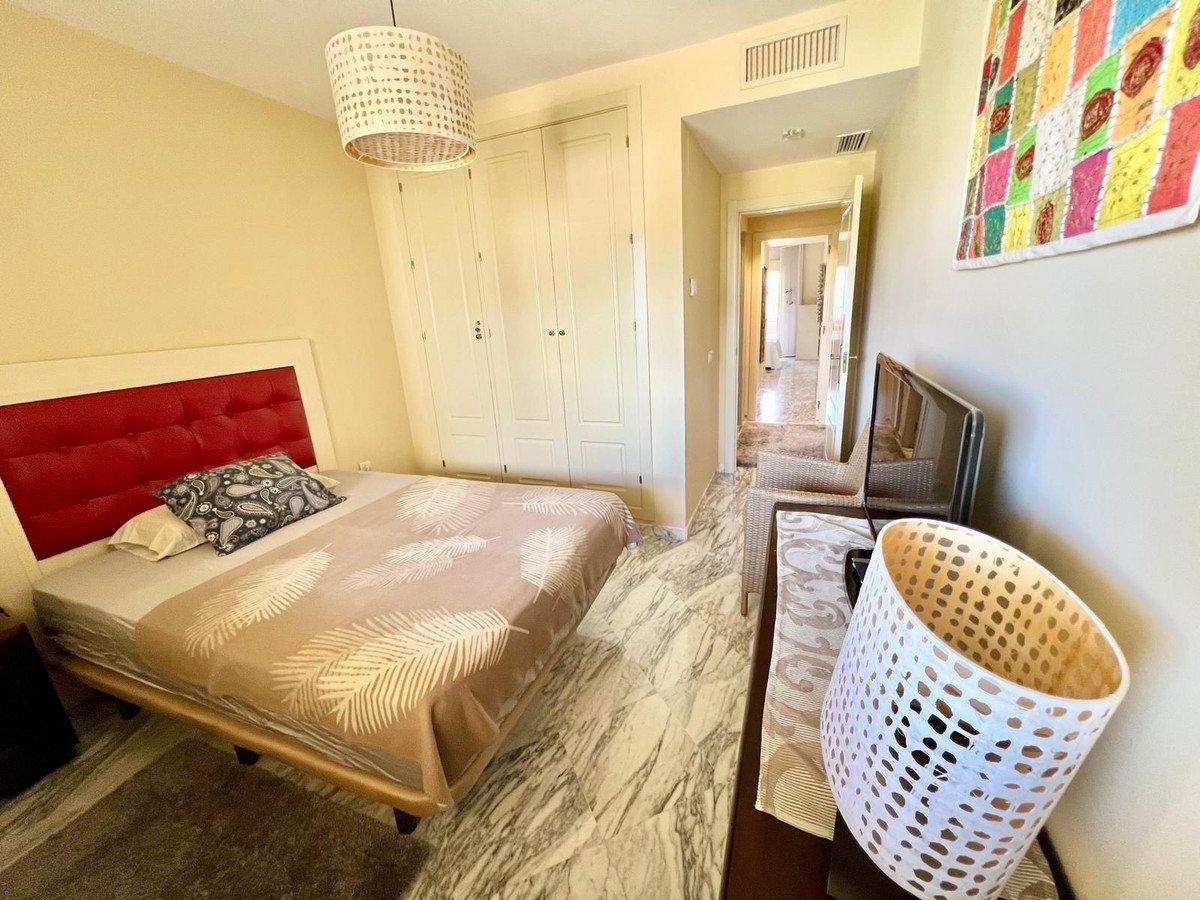 2 Bed Middle Floor Apartment in El Faro