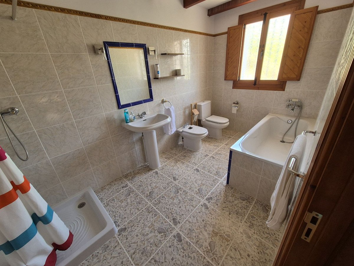 4 Bed Finca - Cortijo in Sedella