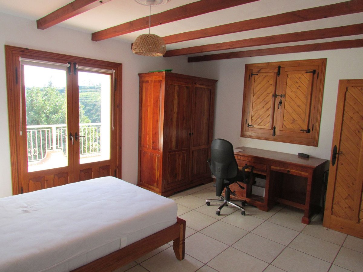 4 Bed Finca - Cortijo in Sedella