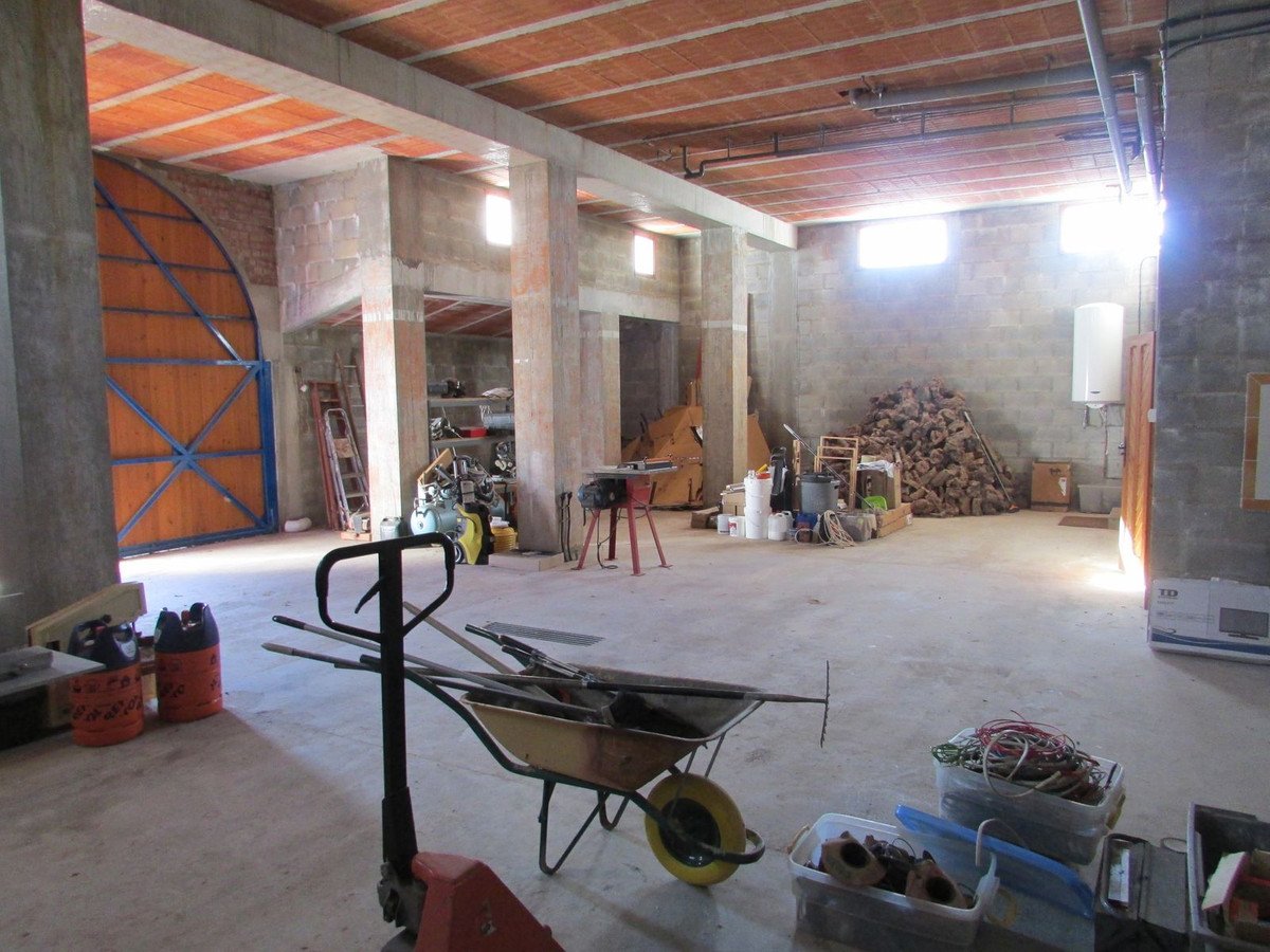 4 Bed Finca - Cortijo in Sedella