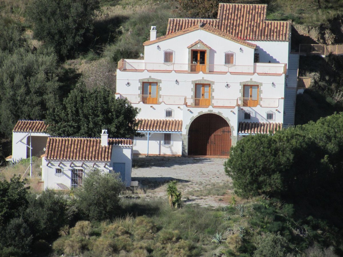 4 Bed Finca - Cortijo in Sedella