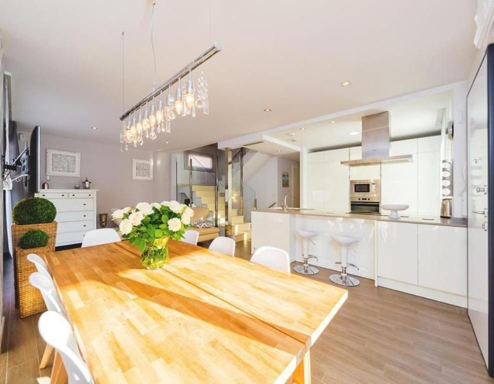 5 Bed Detached Villa in Torrevieja