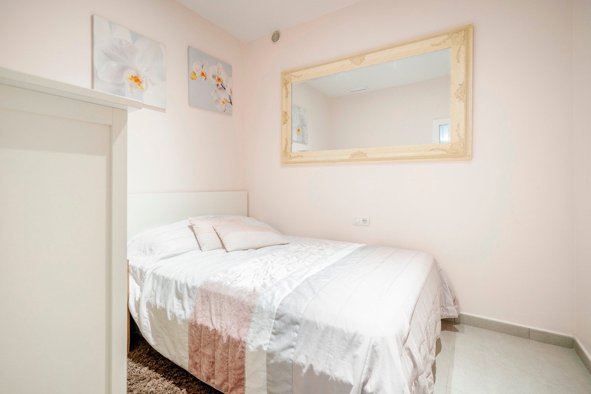5 Bed Detached Villa in Torrevieja