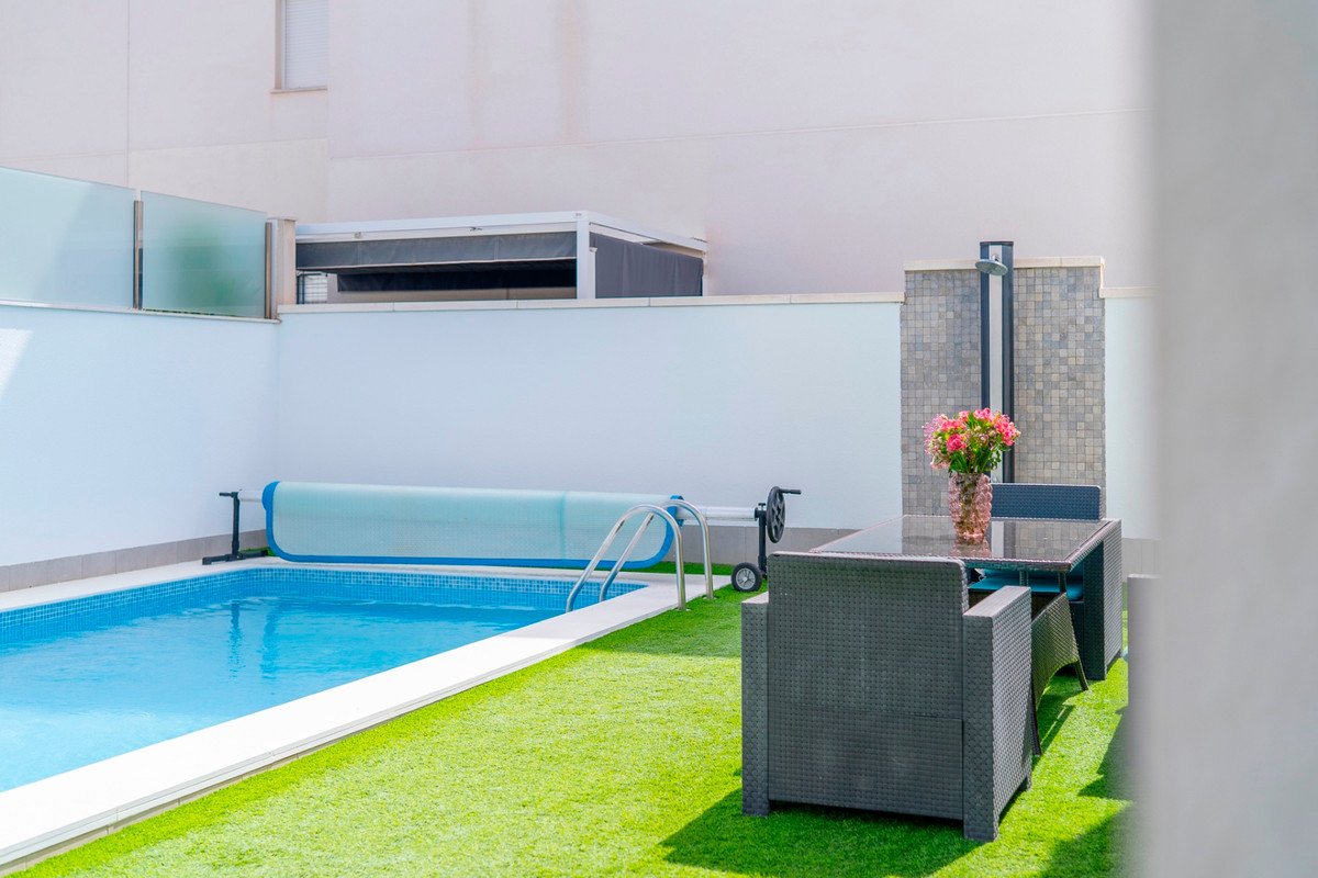 5 Bed Detached Villa in Torrevieja
