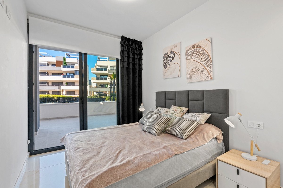 3 Bed Ground Floor Apartment in Playa Flamenca
