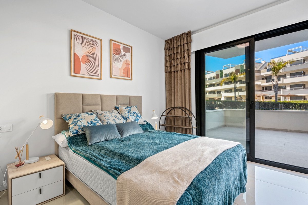 3 Bed Ground Floor Apartment in Playa Flamenca