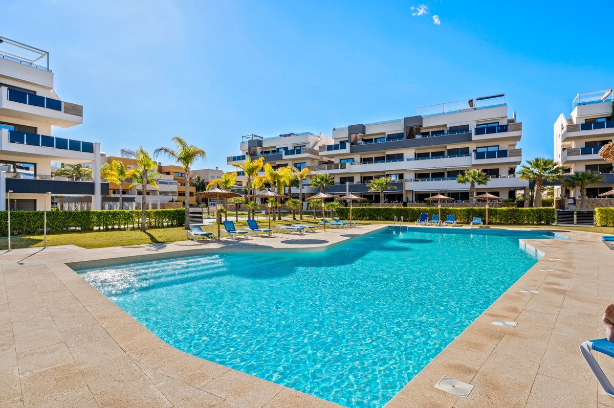 3 Bed Ground Floor Apartment in Playa Flamenca