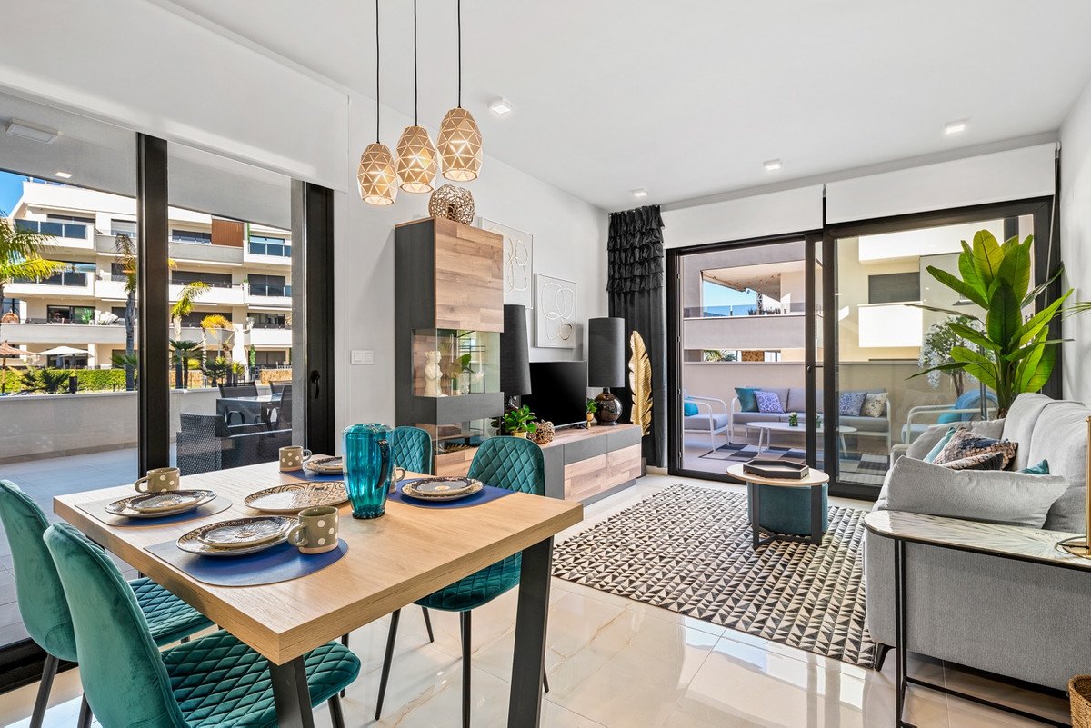 3 Bed Ground Floor Apartment in Playa Flamenca