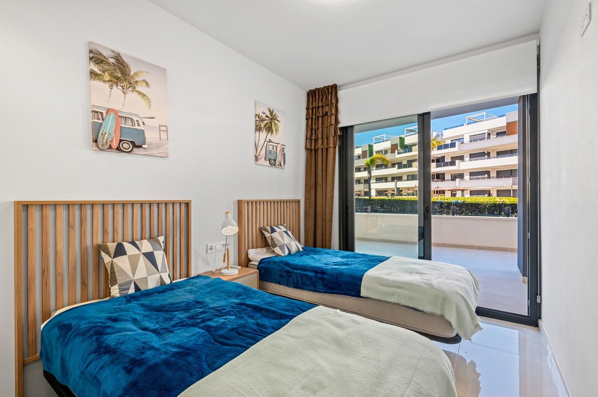 3 Bed Ground Floor Apartment in Playa Flamenca