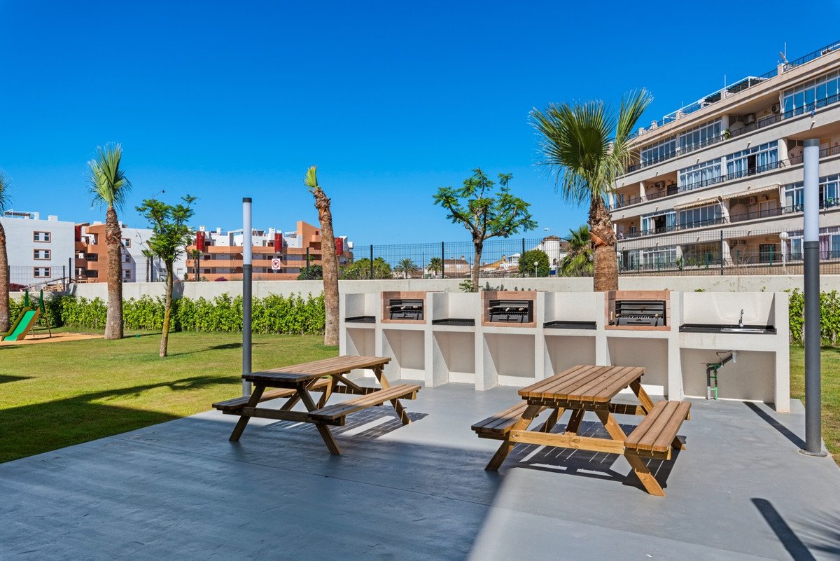 3 Bed Ground Floor Apartment in Playa Flamenca