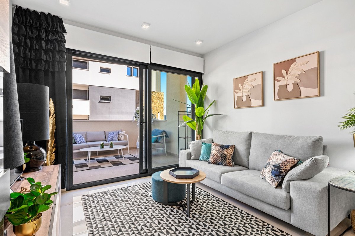 3 Bed Ground Floor Apartment in Playa Flamenca