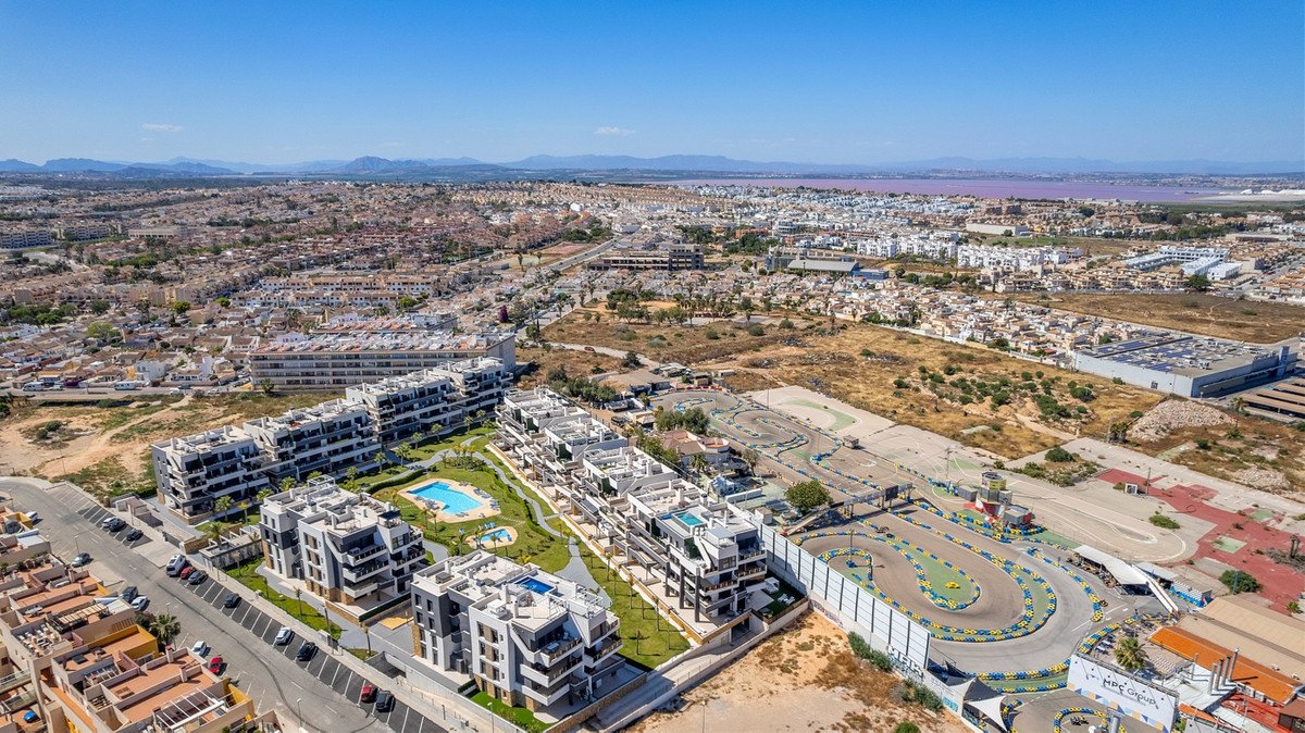 3 Bed Ground Floor Apartment in Playa Flamenca