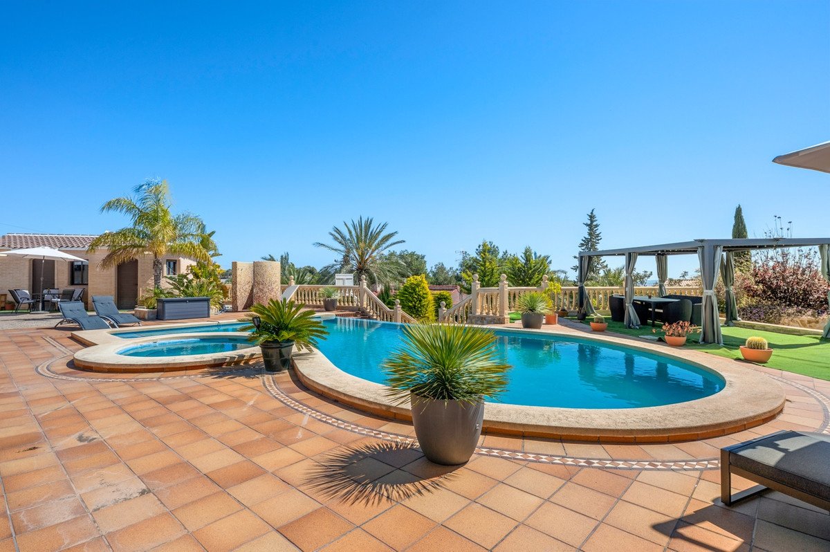 5 Bed Finca - Cortijo in Crevillent