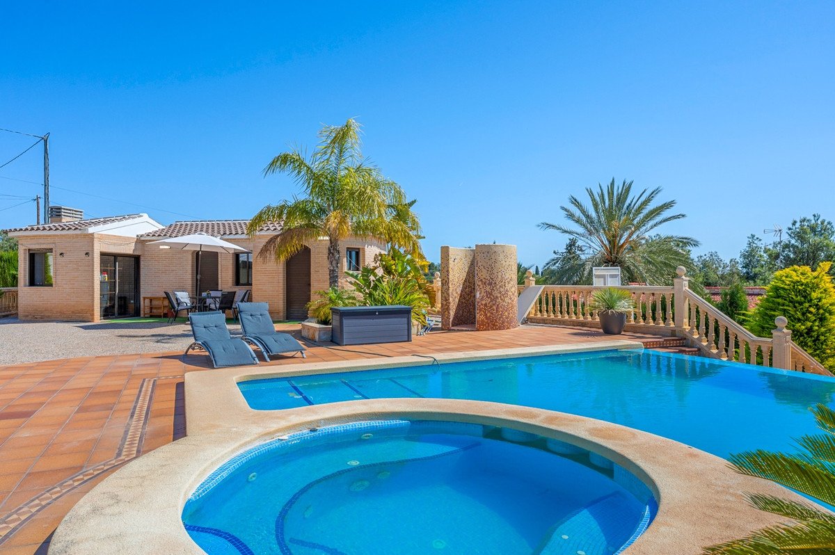 5 Bed Finca - Cortijo in Crevillent