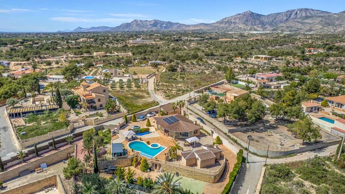 5 Bed Finca - Cortijo in Crevillent