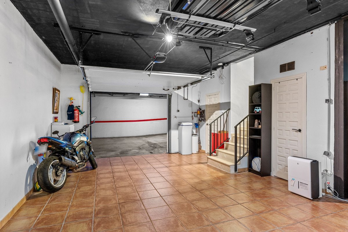 4 Bed Townhouse in Alicante