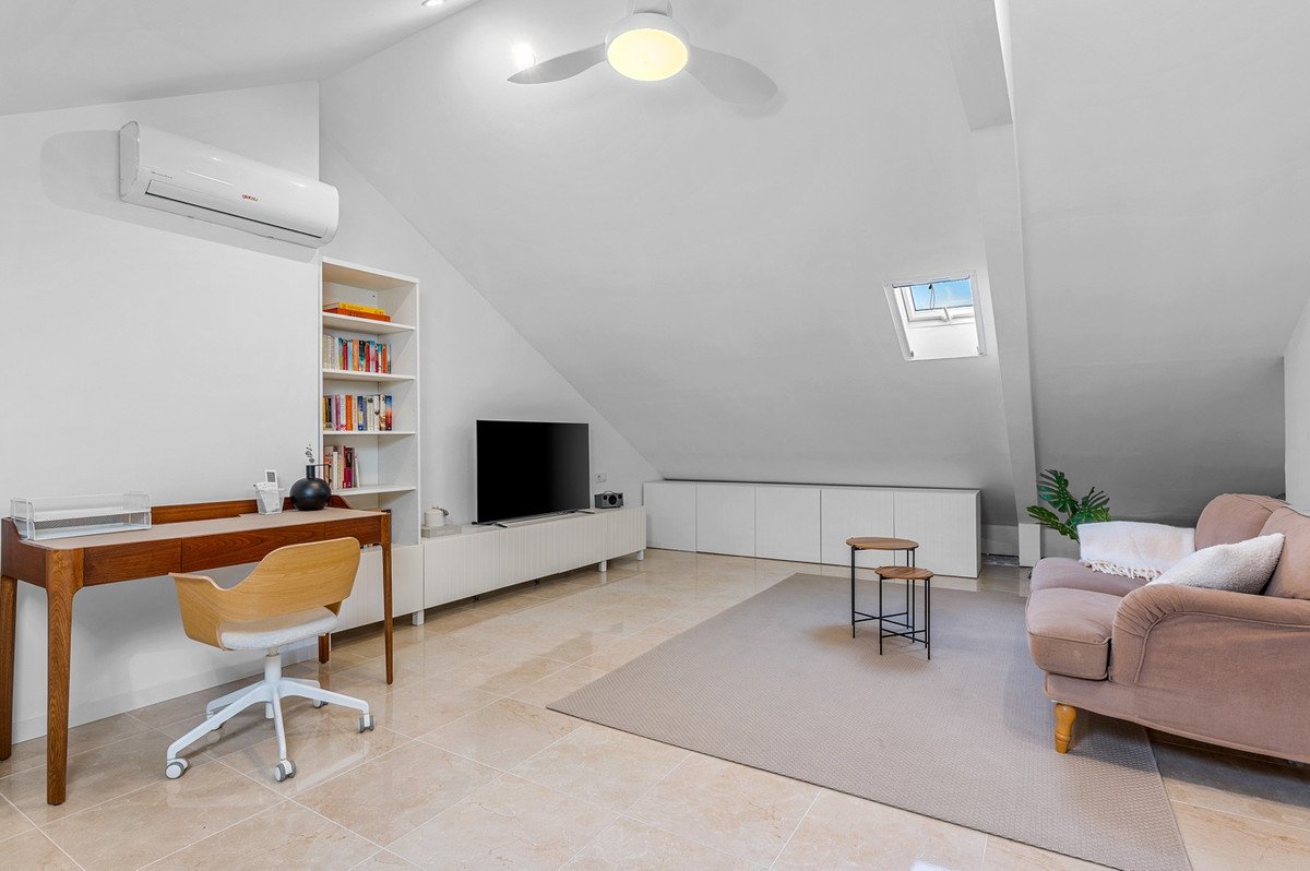 4 Bed Townhouse in Alicante