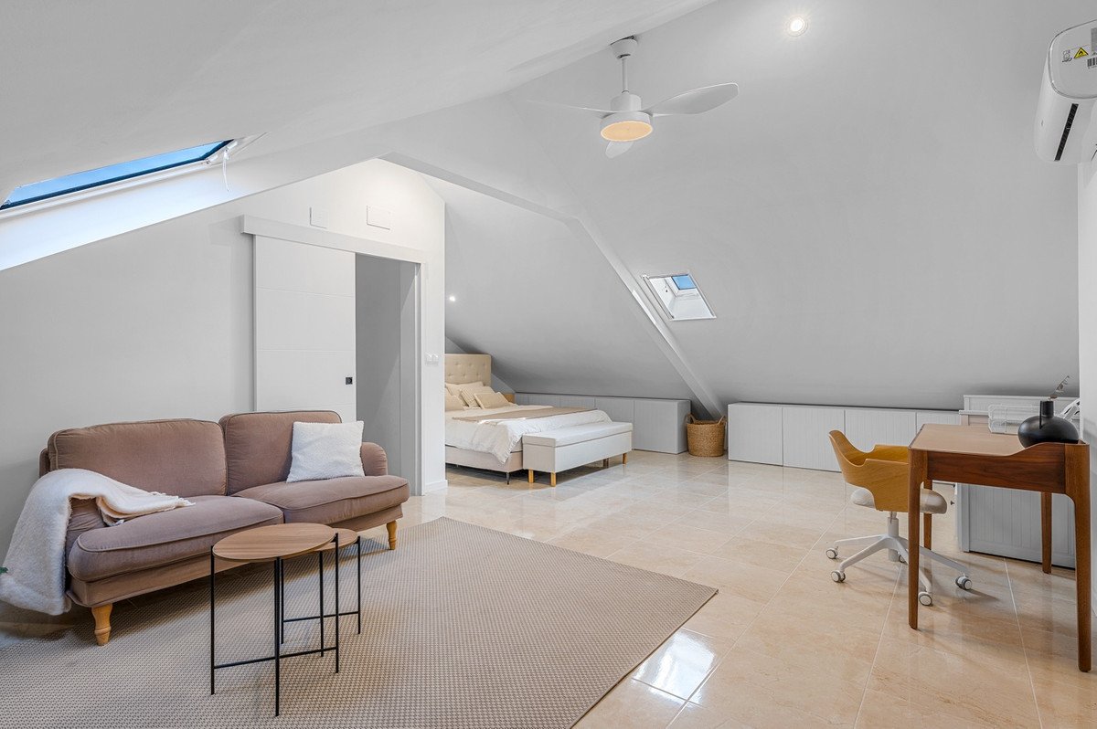 4 Bed Townhouse in Alicante
