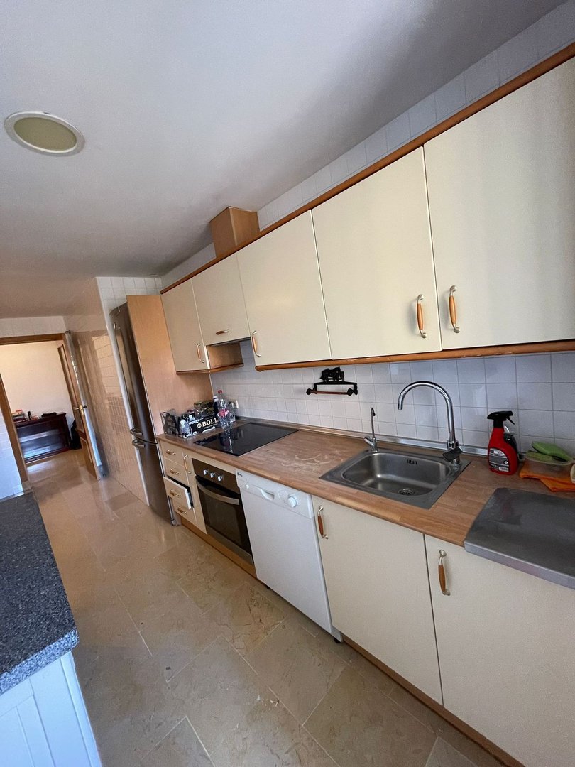 3 Bed Middle Floor Apartment in San Pedro de Alcántara