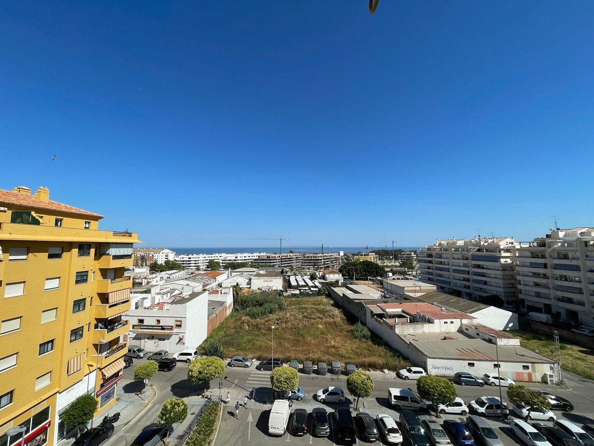3 Bed Middle Floor Apartment in San Pedro de Alcántara