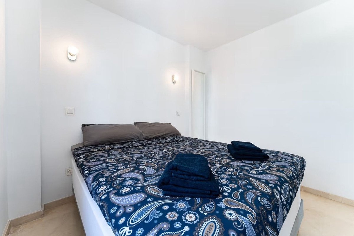 3 Bed Middle Floor Apartment in Fuengirola