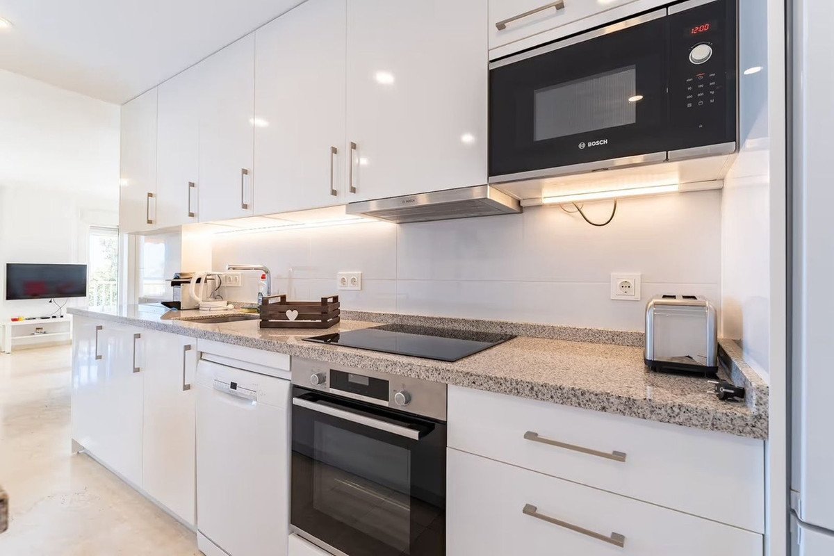 3 Bed Middle Floor Apartment in Fuengirola