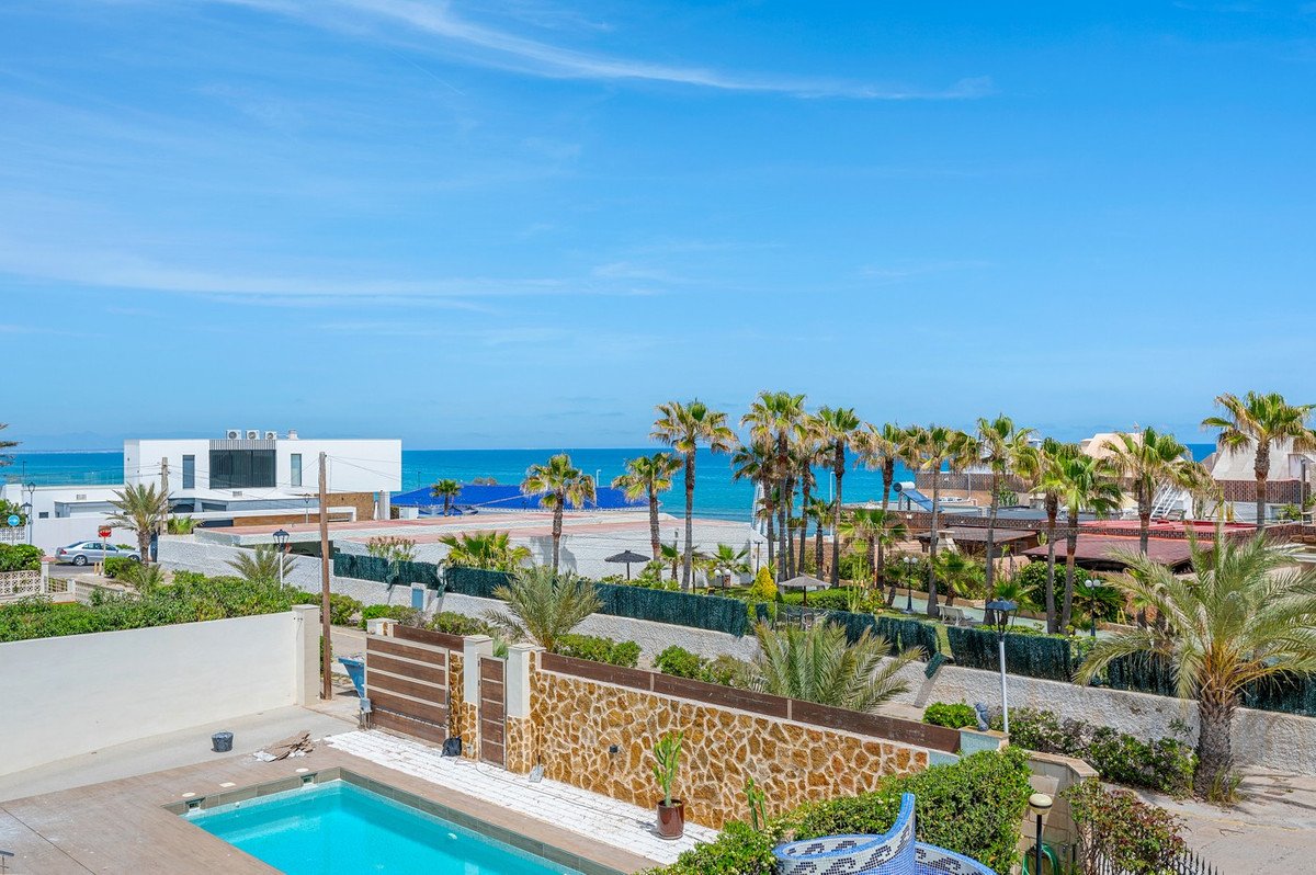6 Bed Detached Villa in La Mata