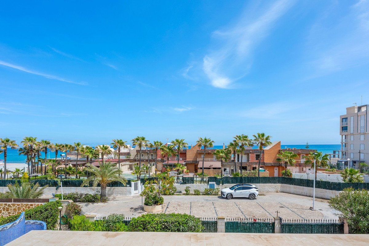 6 Bed Detached Villa in La Mata