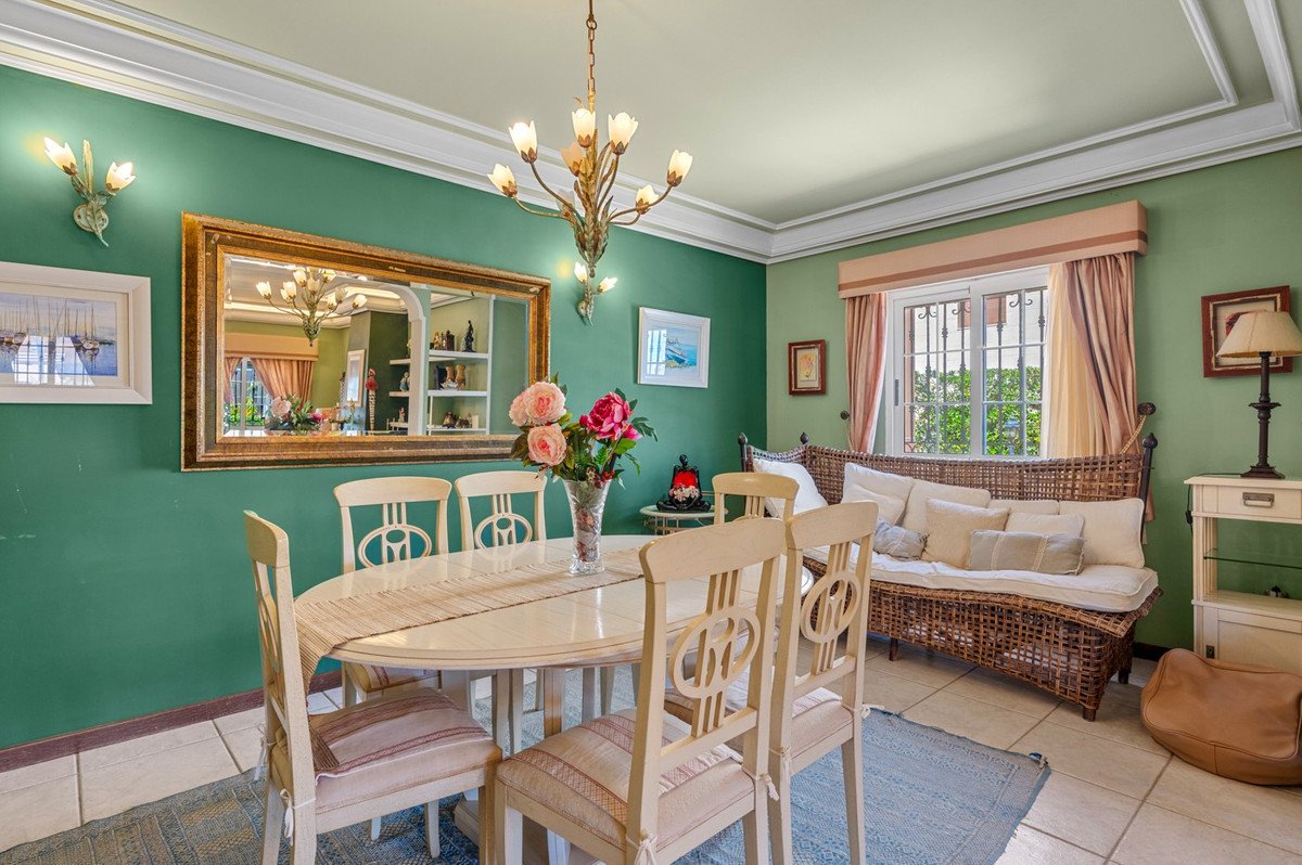 6 Bed Detached Villa in La Mata
