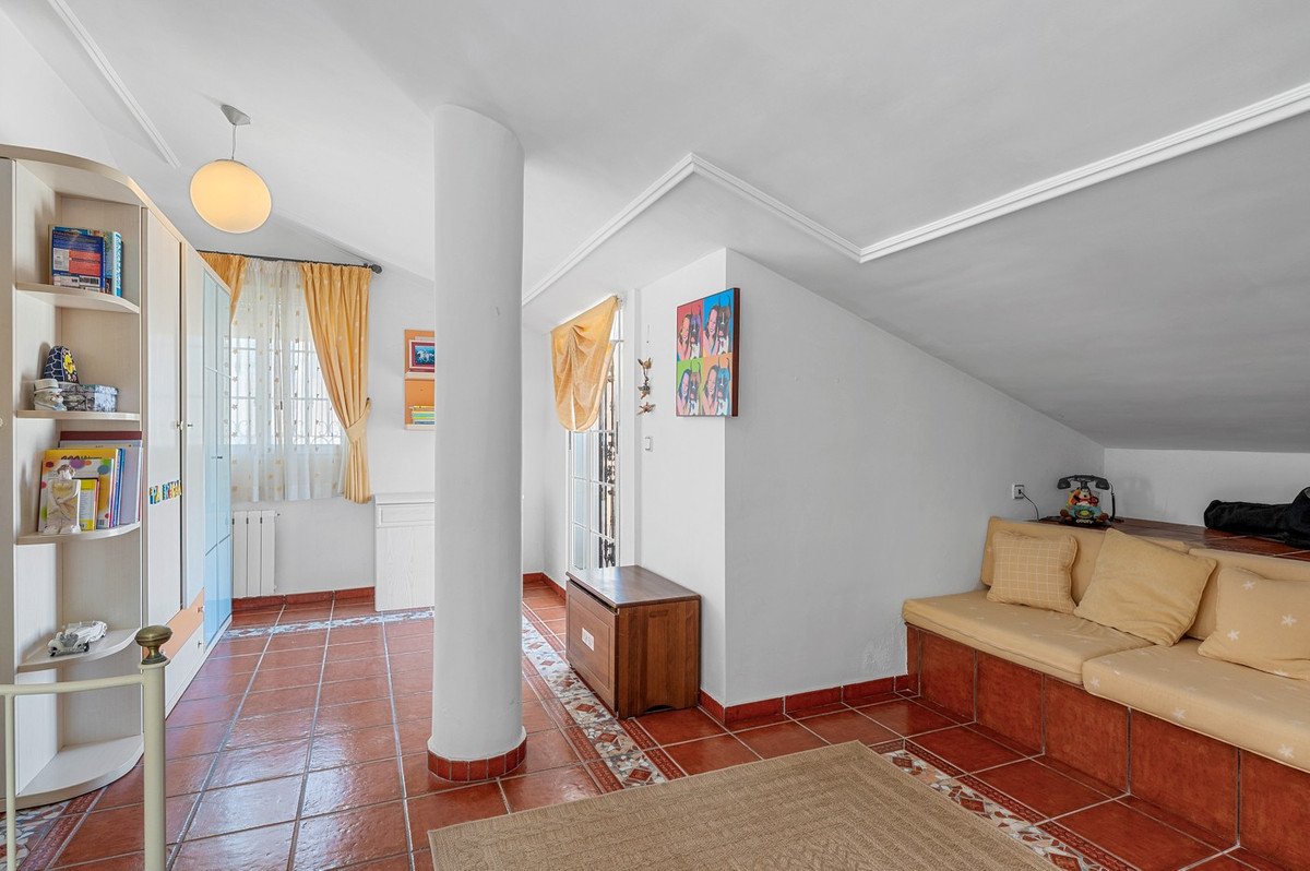 6 Bed Detached Villa in La Mata