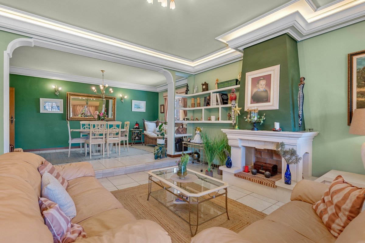 6 Bed Detached Villa in La Mata