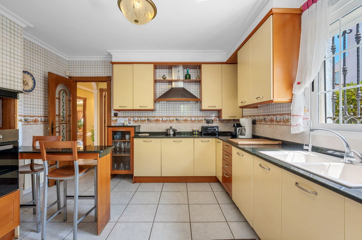 6 Bed Detached Villa in La Mata