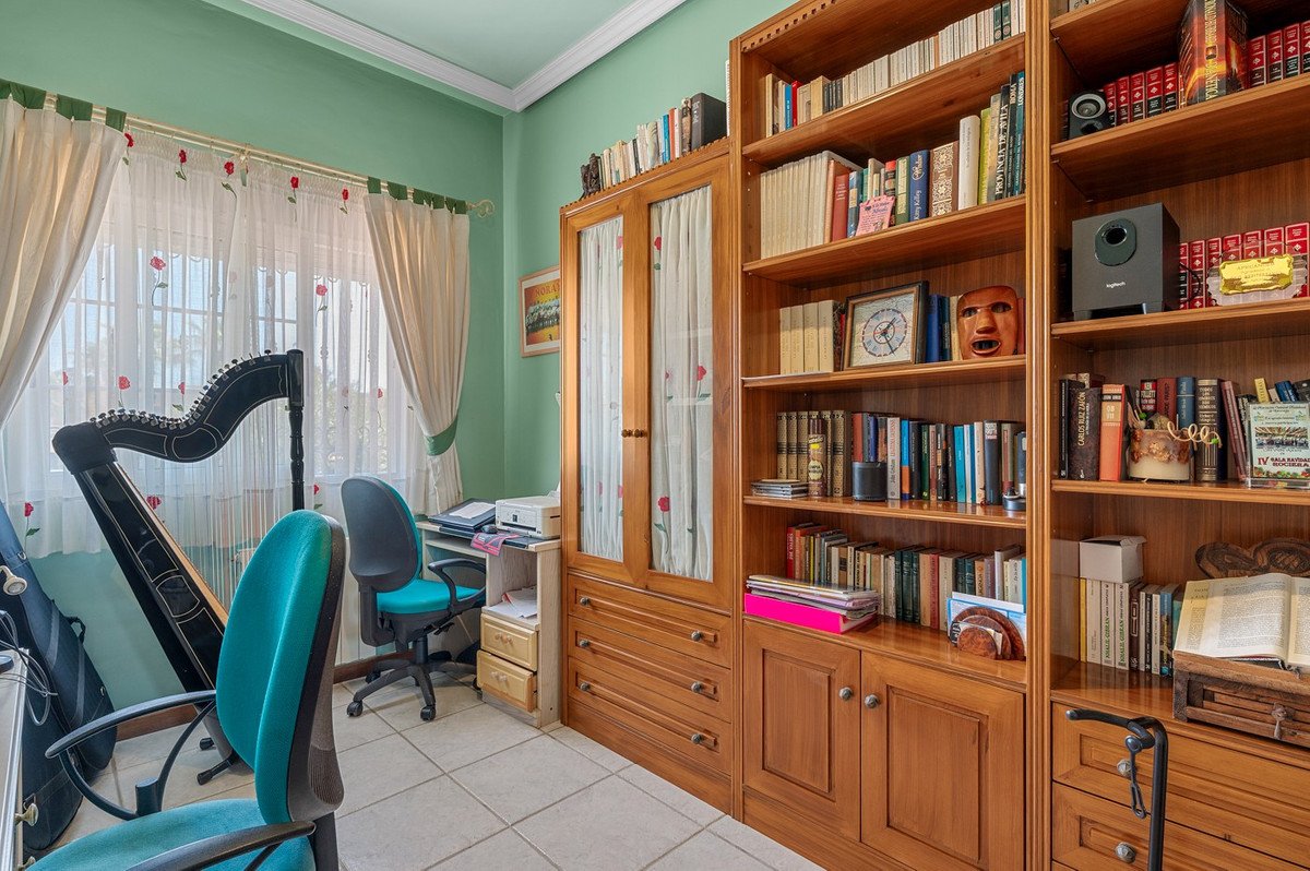 6 Bed Detached Villa in La Mata