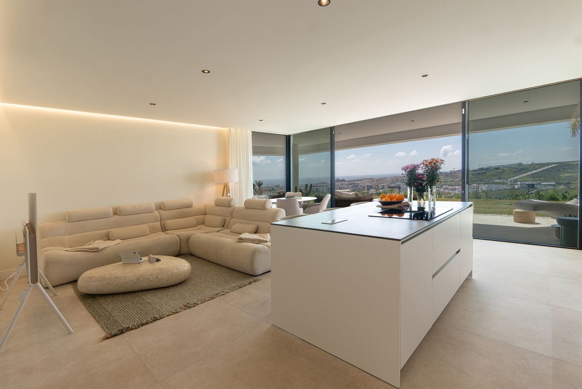 3 Bed Ground Floor Apartment in Estepona