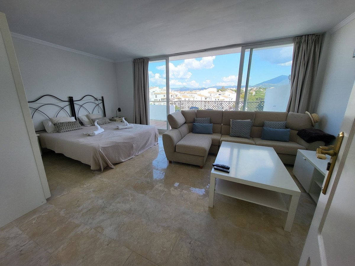 4 Bed Penthouse Duplex in Puerto Banús