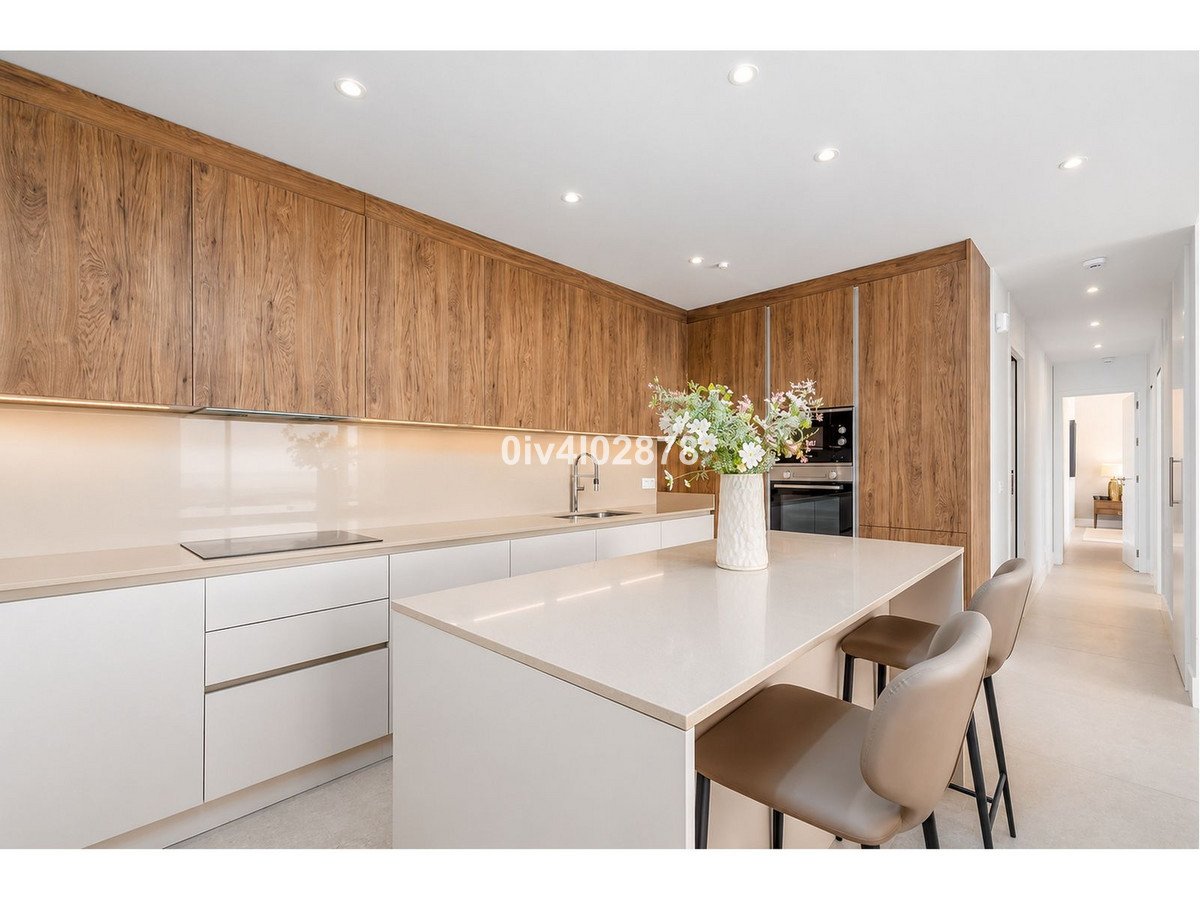 3 Bed Middle Floor Apartment in La Quinta