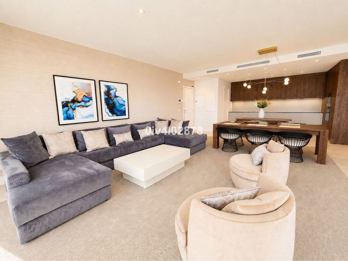 3 Bed Middle Floor Apartment in La Quinta