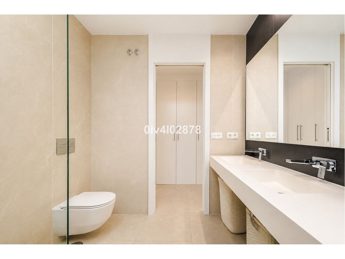 3 Bed Middle Floor Apartment in La Quinta