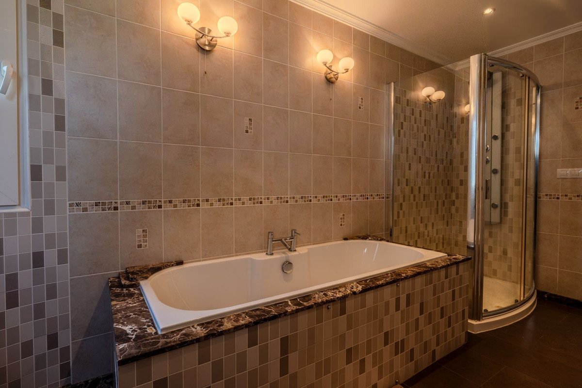 5 Bed Detached Villa in El Faro