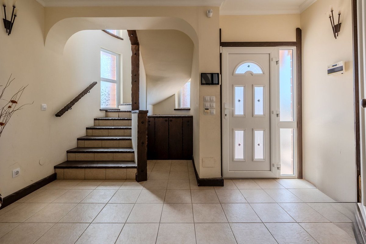 5 Bed Detached Villa in El Faro