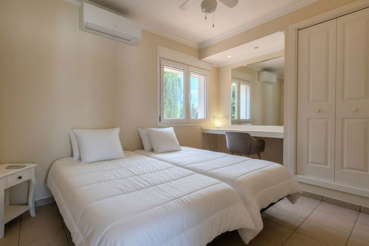 5 Bed Detached Villa in El Faro