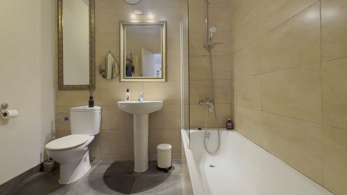 7 Bed Hostel in Nerja