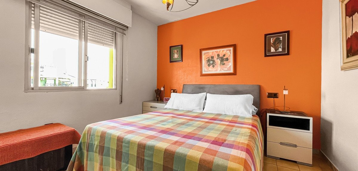 2 Bed Middle Floor Apartment in Mar Azul