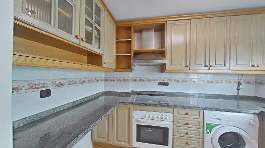 2 Bed Middle Floor Apartment in Málaga