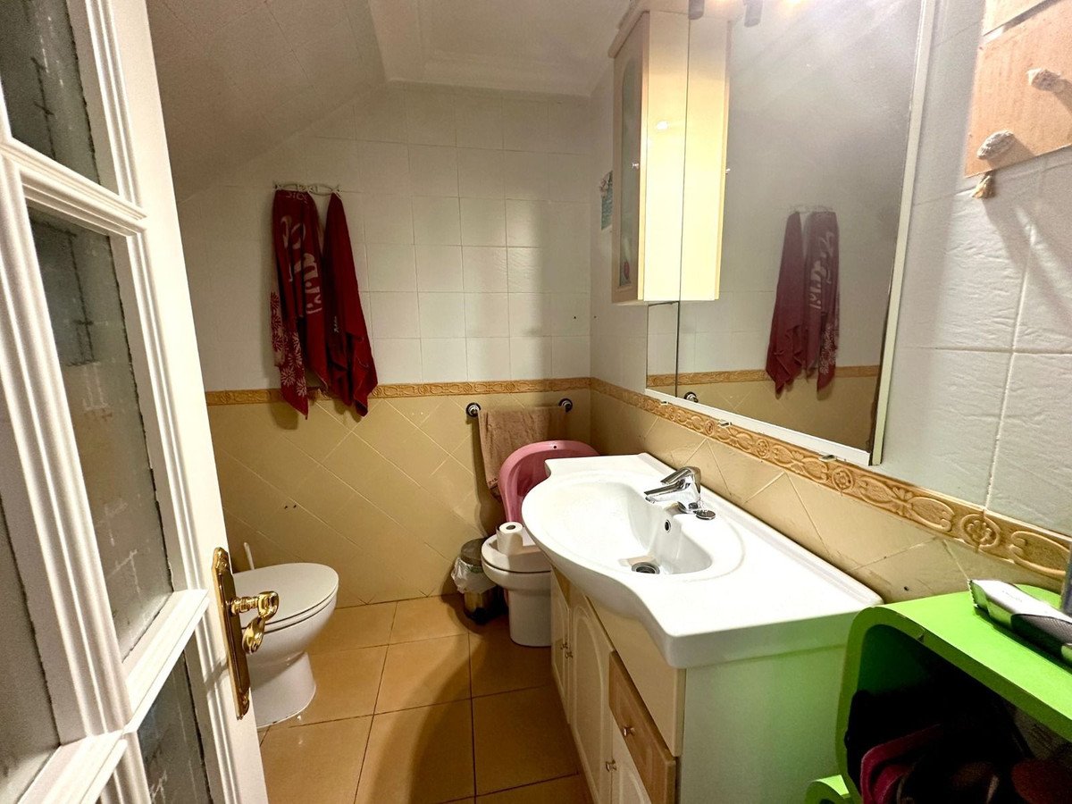 2 Bed Ground Floor Apartment in Estepona