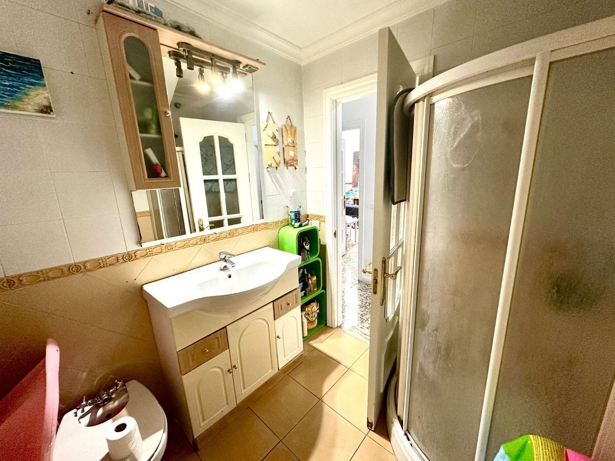 2 Bed Ground Floor Apartment in Estepona